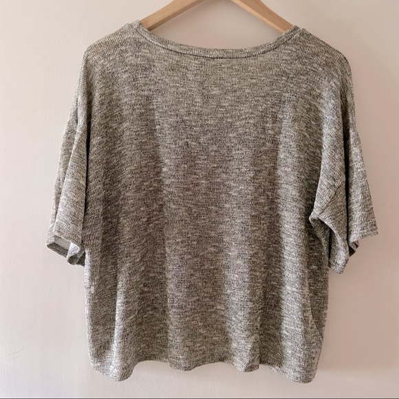 Metallic Lips Crop top - Picture 3 of 7